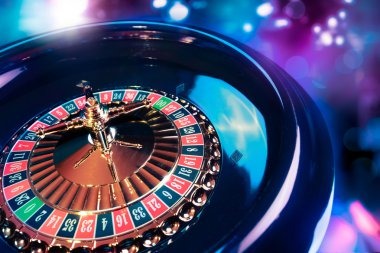 Live dealer multi-camera streaming